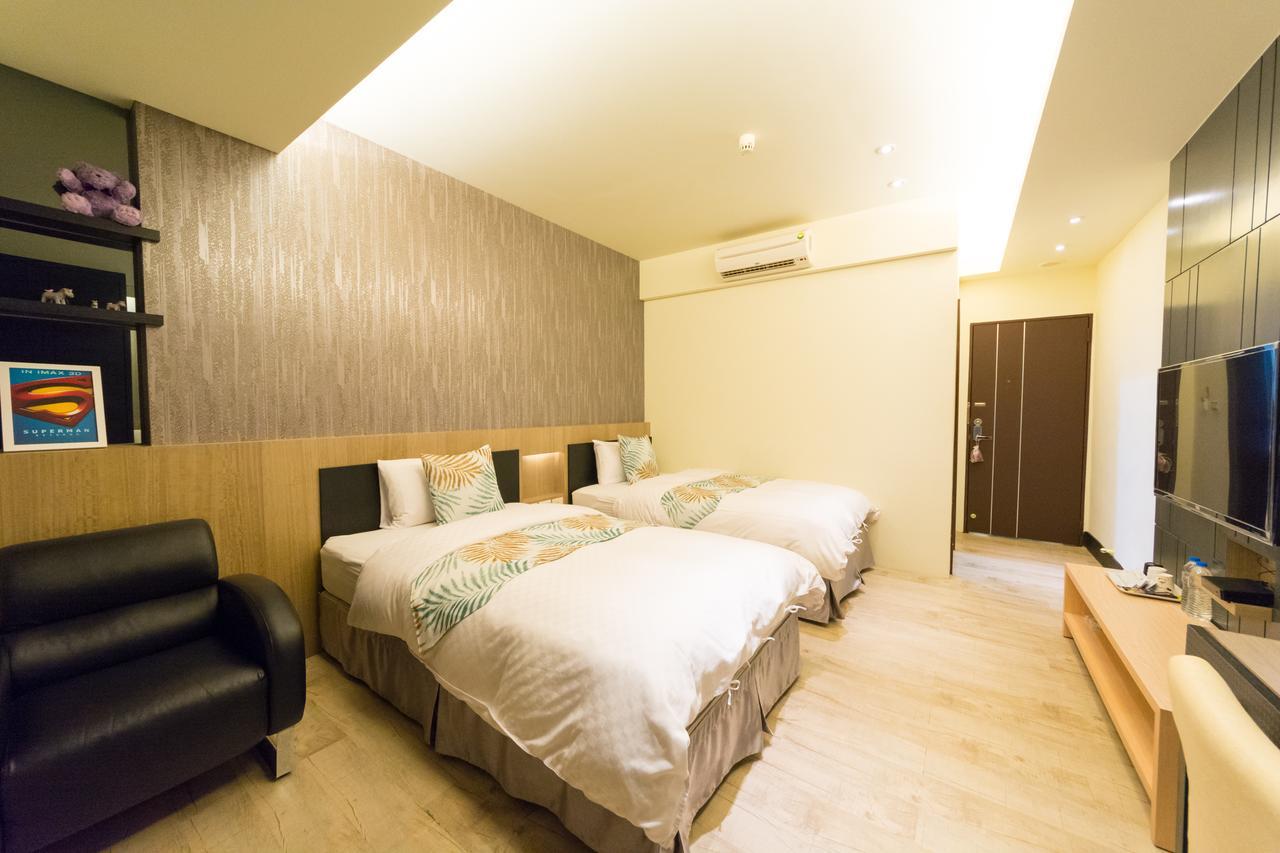 W Hostel Tainan Luaran gambar