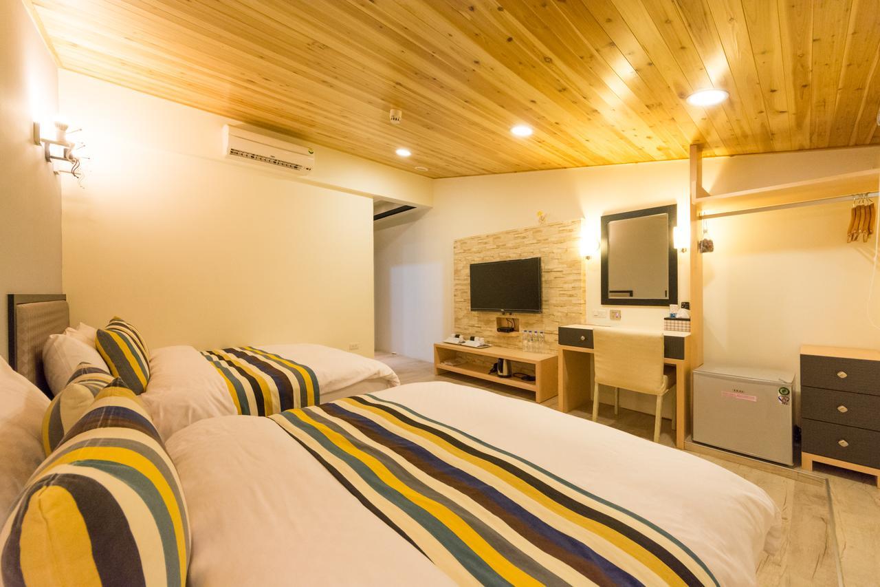 W Hostel Tainan Luaran gambar
