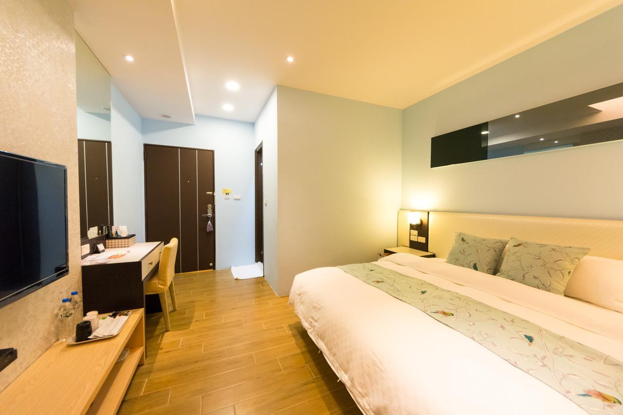 W Hostel Tainan Luaran gambar