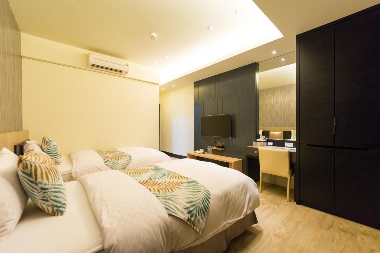 W Hostel Tainan Luaran gambar