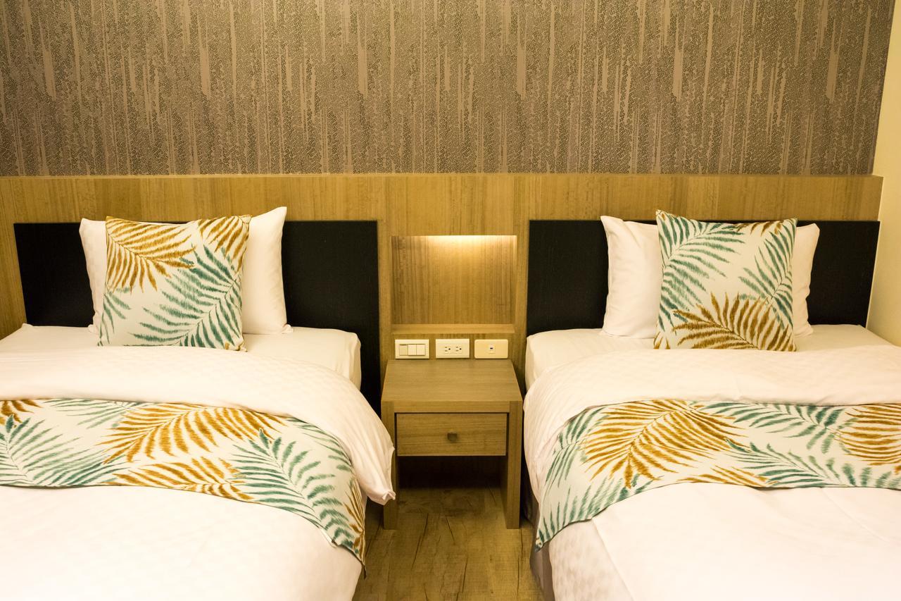 W Hostel Tainan Luaran gambar
