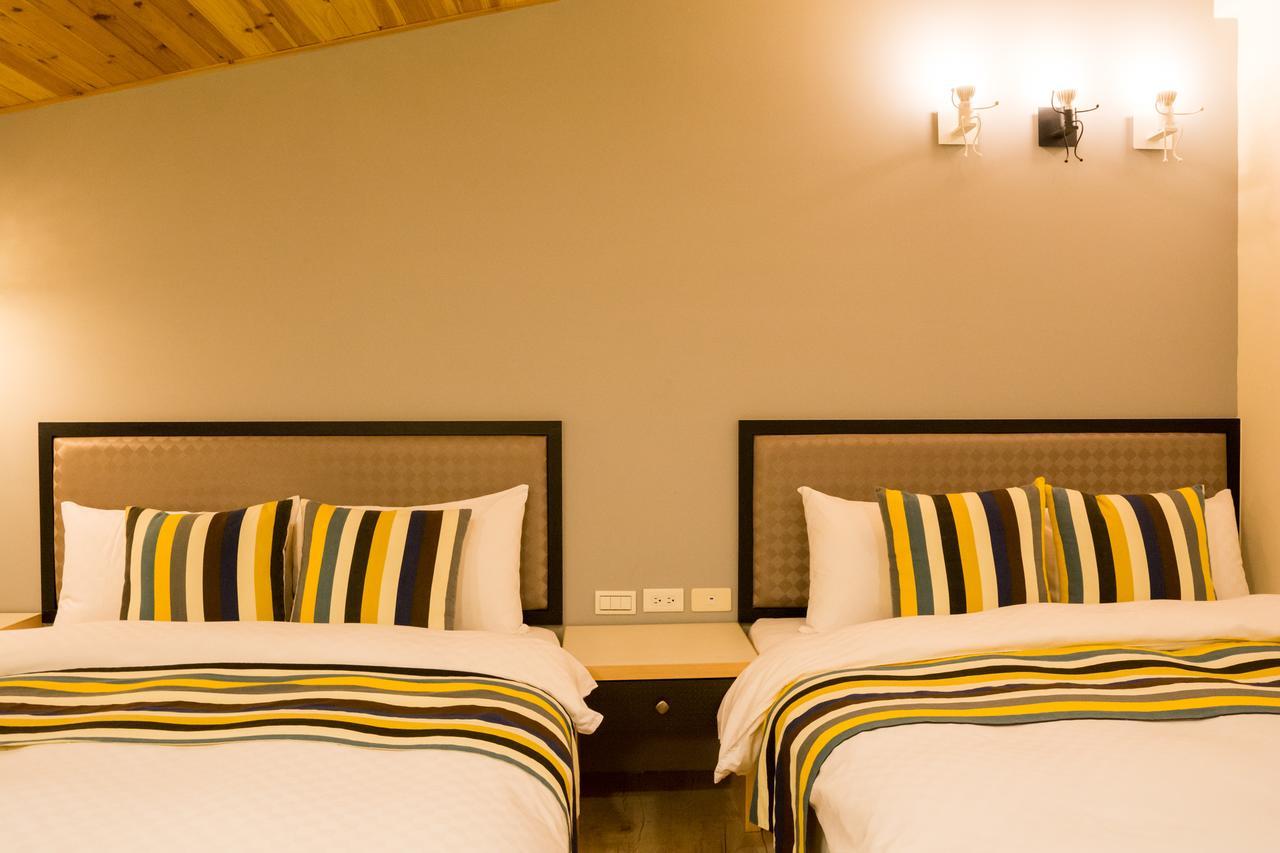 W Hostel Tainan Luaran gambar